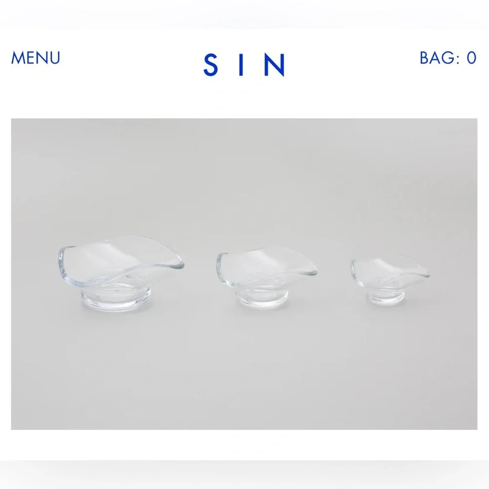 Sin Urch Glass Decorative Bowls - Picture 2 of 7